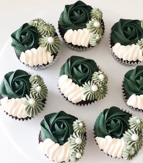 White Petit Fours, Green Cupcakes Ideas, Sage Green Cupcakes, Emerald Green Wedding Theme, Dark Green Wedding, Green Cupcakes, Green Wedding Cake, Off White Colour, Forest Theme Wedding