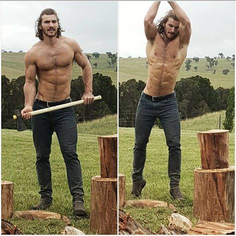 Lumberjack Lumberjack Men, Lumberjack Christmas, Chopping Wood, Lumberjack Style, Hard Men, Muscle Body, Bear Men, Instagram Christmas, Male Form