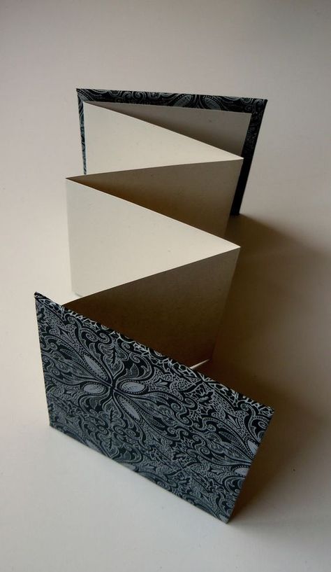 Enkuadernarte: Acordeón Accordian Book, Diy Guest Book, Concertina Book, Bookbinding Tutorial, Book Binding Diy, Accordion Book, Mini Album Tutorial, Album Diy, 카드 디자인