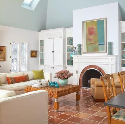 These casual family rooms illustrate many style options—all designed for relaxing. Browse through our photos to find ideas for decorating your family space! Fireplace Styles, Casual Family Rooms, Tile Floor Living Room, Classic Fireplace, Living Room Tiles, Tile Trends, Room Color Schemes, Family Room Design, Living Room Flooring