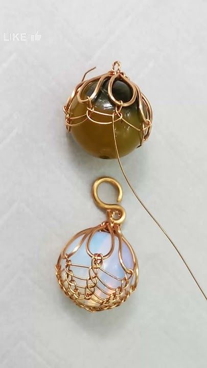 How to make wire cage for spherical stone - Lantern pendant  #shortsvideo #diy Cage Necklace Diy, Crystal Cage Necklace Diy, Crystal Cage Necklace, Crystal Cage, Wrapping Crystals, Cage Necklace, Wire Jig, Crafty Jewelry, Caged Necklace