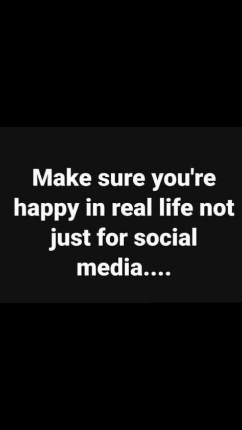 Being Fake On Social Media, Social Media Quotes Truths, Hypocrite Quotes, Quotes About Moving On From Friends, Single Life Humor, Quotes About Moving, Attention Seekers, Fake Life, Serious Quotes