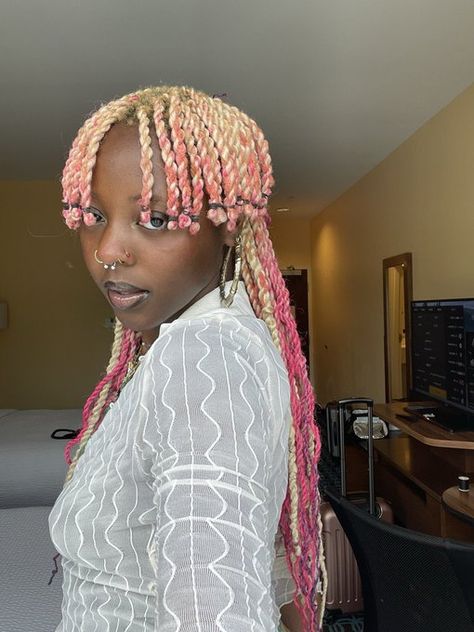 Princess Peach 🇵🇸 on X: "I’m actually gonna hit redo on this look https://t.co/QszwTKPHVv" / X Wow Hairstyles, Kendrick Concert, Black People Hairstyles, Cupid Aesthetic, Hairstyles With Color, Braid Styling, African Natural Hair, A Cute Hairstyle, Popular Fashion Trends