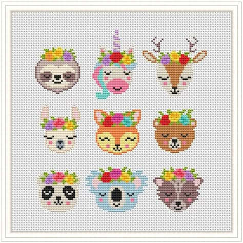 Cross Stitch Cute, Canvas Template, Unicorn Cross Stitch Pattern, Stitch Cute, Animal Cross Stitch Patterns, Small Cross Stitch, Disney Cross Stitch, Pola Kristik, Animals Funny