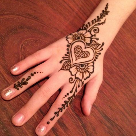 Whole Hand Henna, Matching Henna Designs, Simple Mehndi Patterns, Henne Tattoo, Kids Henna, Inai Pengantin, Henna Inspired Tattoos, Henna Inspiration, Henna Designs For Kids