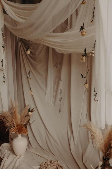 Photography Studio Set Up Ideas, Boho Mommy And Me Shoot Studio, Indoor Backdrop Ideas, Fabric Backdrop Photoshoot, Fall Studio Photoshoot, Cloth Backdrop Photoshoot, Boho Studio Photoshoot, Shed Photography Studio, Backdrop Photoshoot Ideas