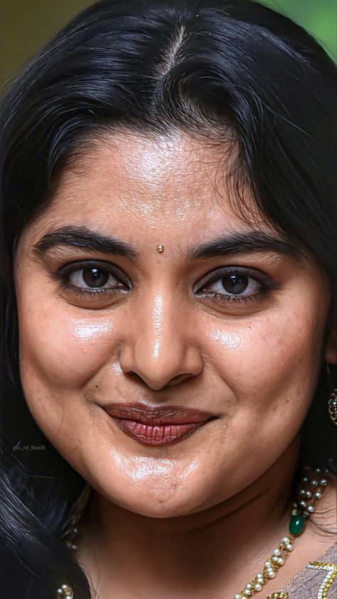 Nivetha Thomas Hot Expression, Nivetha Thomas Face Close Up, Mrunal Thakur Face Close Up, Nivetha Thomas, Anikha Surendran Face Close Up, Seductive Photos, Nithya Ram Hot Expression, Beauty Hacks Lips, Actress Without Makeup