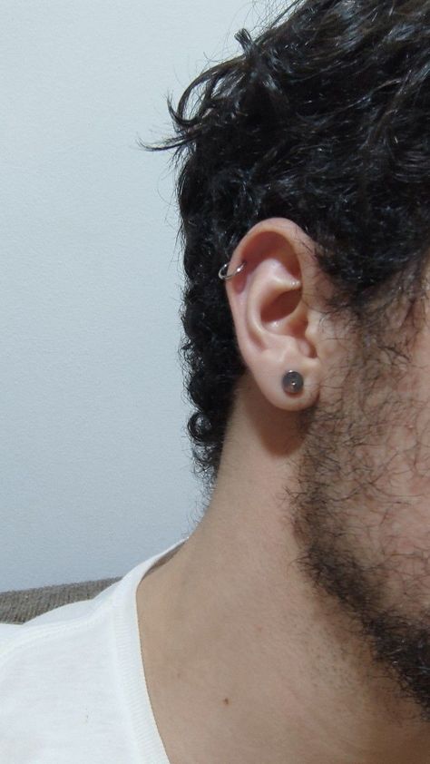 Men’s Helix Piercing, Mens Ear Piercing Ideas, Helix Piercing Men, Cartilage Piercing Men, Men's Piercings Ears, Man Piercing, Men Ear Piercing, Piercings Men, Top Ear Piercing