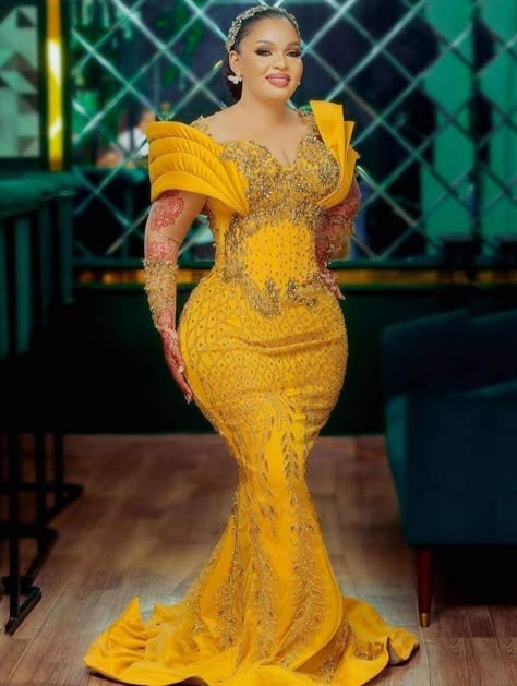 Traditional Marriage Dress, Ghana Outfits, Dinner Wears, Igbo Blouse, Aso Ebi Styles Lace, African Ankara Styles, Wedding Reception Gowns, Lace Styles For Wedding, Unique Ankara Styles