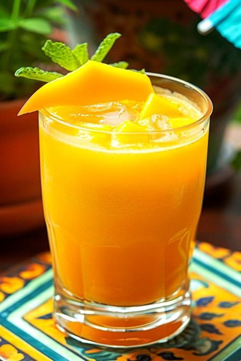 Mango Juice Recipe, Summer Drink Recipe, Mango Cocktail, Mango Drinks, Vodka Recipes, Gourmet Snacks, Refreshing Summer Drinks, Mango Juice, Healthy Juice Recipes