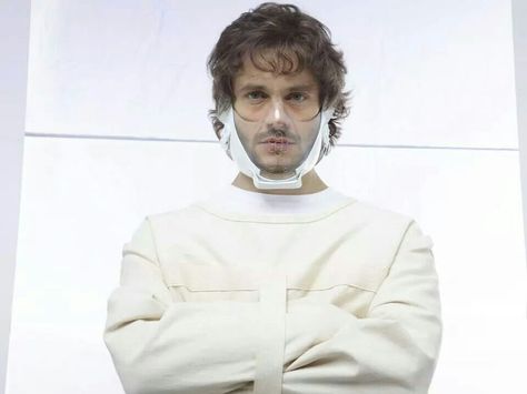 All tied up.. Yes please! Hannibal Mask, Hannibal Season 2, Hannibal Cast, Will Graham Hannibal, Hannibal Tv Show, Hannibal Series, Hannibal Nbc, Nbc Hannibal, Will Graham