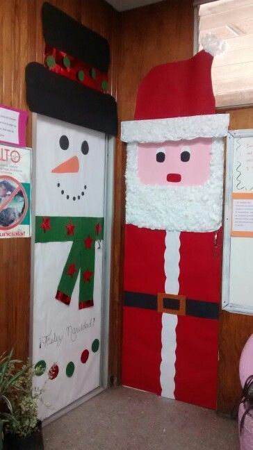 Christmas Door Decoration Ideas, Decorated Doors, Door Decorations Classroom Christmas, Holiday Door Decorations, Christmas Doors, Door Decoration Ideas, Christmas Door Decorating Contest, Christmas Classroom Door, Christmas Door Decoration