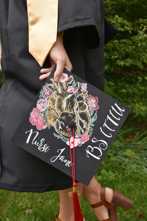 Biology Graduation Cap, Bedazzled Graduation Cap, Nurse Graduation Cap Designs, Graduation Cap Decoration Nursing, Nurse Grad Parties, Nursing School Graduation Pictures, Nurse Graduation Cap, College Grad Cap Ideas, Nursing Graduation Pictures