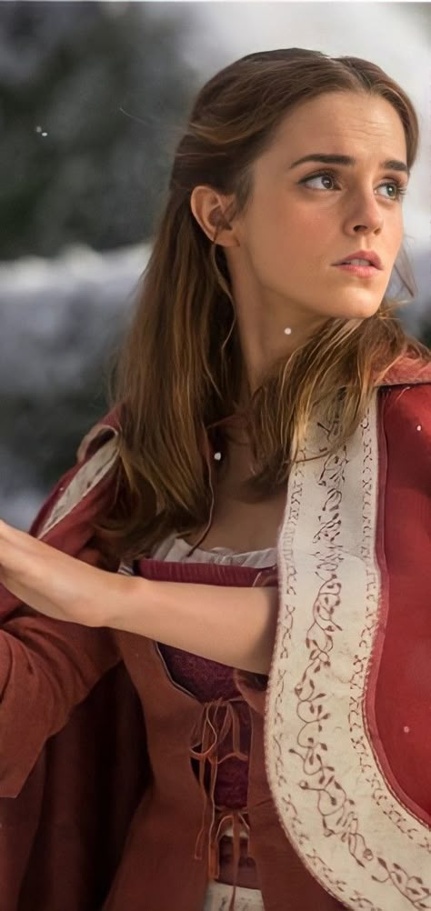 Emma Watson Belle, Emma Watson Harry Potter, Beast Movie, Belle Hairstyle, Emma Watson Pics, Beauty And The Beast Movie, Emma Watson Style, The Beast Movie, Beauty And The Beat