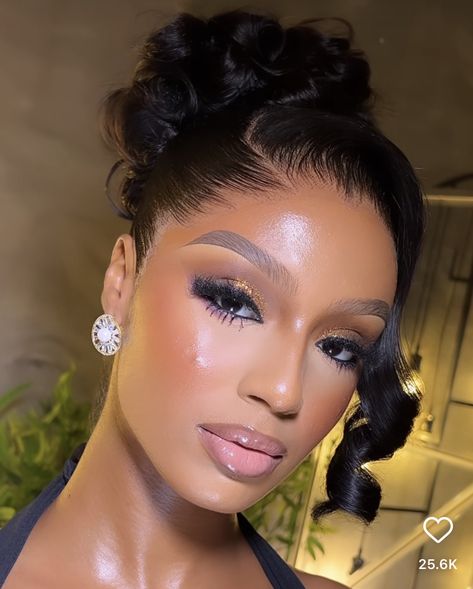 Black Wedding Makeup, Black Bridal Makeup, Maquillage Yeux Cut Crease, Sleek Ponytail Hairstyles, Bridal Hair Inspiration, Makeup For Black Skin, Brown Skin Makeup, Circle Lenses, Glam Makeup Look