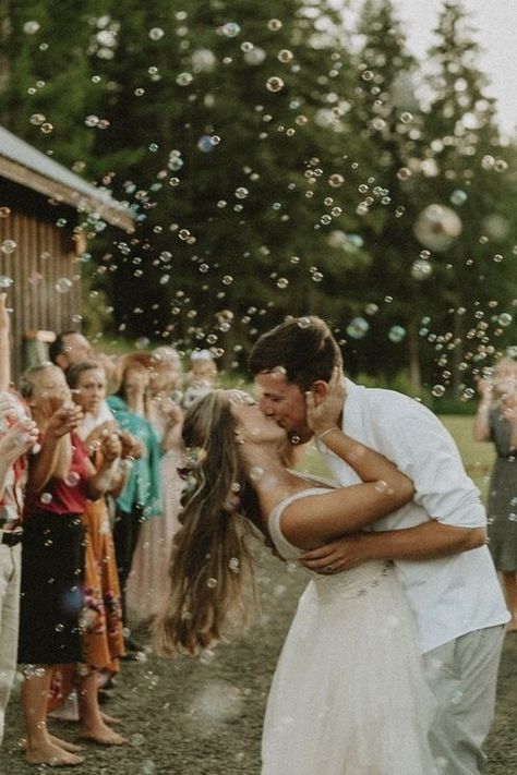 Ceremony Exit Bubbles, Wedding Photo Bubbles, Wedding Exit With Bubbles, Bubble Wedding Pictures, Bubbles And Sparklers Wedding, Wedding Exit Photography, Ceremony Bubble Exit, Wedding Exit Ideas Bubbles, Bubble Engagement Photos