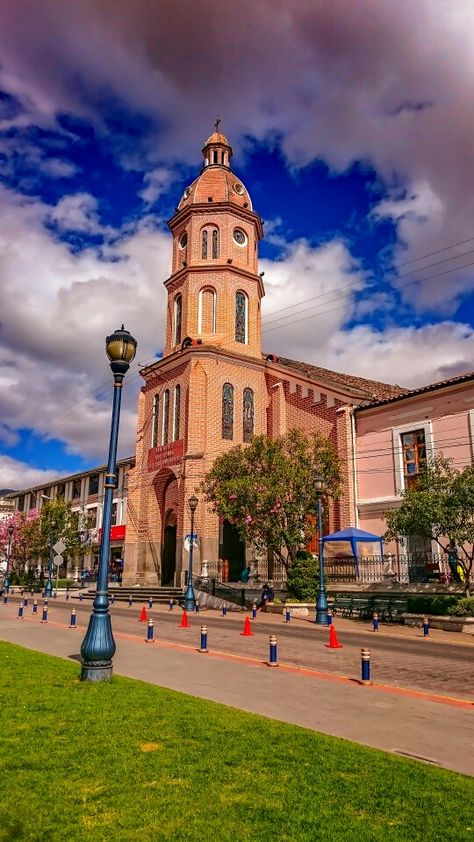 Recorrido por Otavalo, Imbabura, Ecuador...!! America Do Sul, Otavalo Ecuador, Ecuador Travel, Galapagos Islands, Bolivia, Ferry Building San Francisco, Ecuador, Costa Rica, West Coast