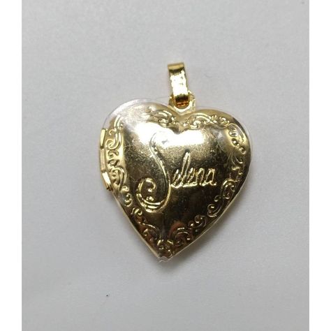 This Original Vintage Locket Of Selena Quintanilla Was A Factory Find From Rhode Island. It Has Minor Signs Of Any Wear And Includes Her Photo Selena Shirt, Vintage Rap Tees, Mama Bear Necklace, Heart Shaped Locket, Vintage Gold Bracelet, Pearl Lariat Necklace, Vintage Locket, Selena Quintanilla Perez, Poster Home Decor