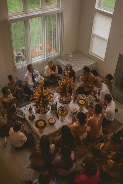 Lao Wedding Ceremony, Laos Aesthetic, Bf Mood, Laotian Wedding, Viet Wedding, Thailand Wedding Dress, Lao Wedding, Laos Wedding, Laos Clothing