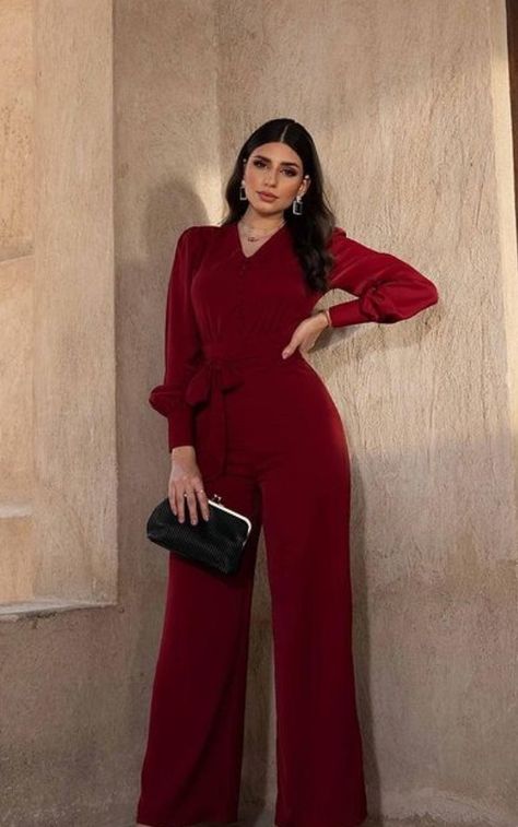 Classy Jumpsuit Outfits Wedding Hijab, Birthday Dresses For Women Classy Outfit Modest, Jumpsuit Outfit Soiree, Jumpsuit Graduation Outfit, Classy Jumpsuit Outfits Wedding, Jumpsuit Soiree, Modest Graduation Outfit, Stylish Jumpsuits For Women, Classy Jumpsuit Outfits