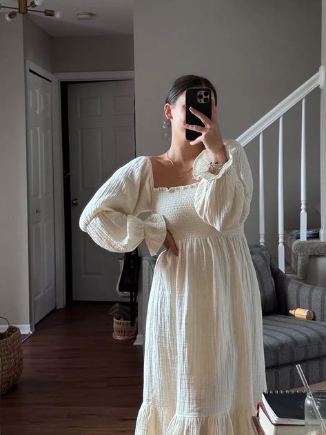 Chruch Outfits, Bridal Dress Ideas, Summer Modest Dresses, Linen Dress Outfit, Modest Fashion Fall, Long Sleeve Outfit, White Flowy Dress, White Linen Dress, Modest Outfit Ideas