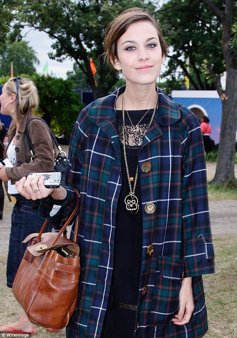 Alexa Chung with a Mulberry bag. For Mulberry, which for so long represented the best of B... Mulberry Zipped Bayswater, Mulberry Tote, Mulberry Lily, Mulberry Alexa, Mulberry Bayswater, Alexa Chung Style, Mulberry Handbags, Mulberry Bag, Plaid And Leather