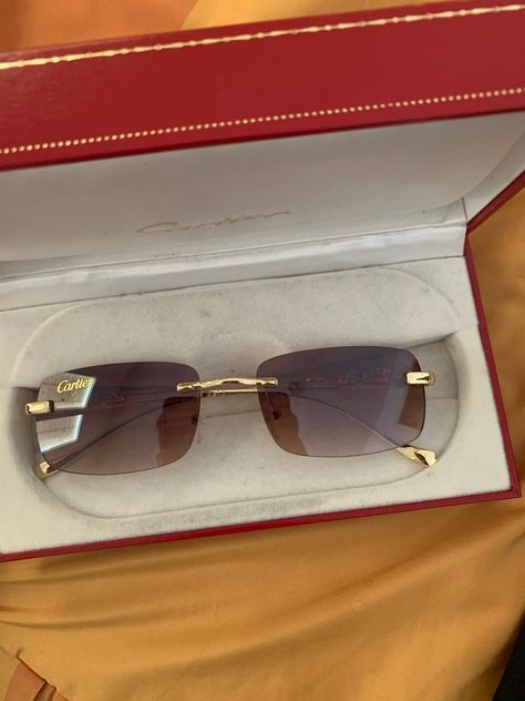 Cartier Frames, Cartier Glasses Women, Heart Cartier Glasses, Cartier Glasses, Luxury Cartier Sunglasses With Tinted Lenses, Vintage Cartier Sunglasses, Luxury Gold Cartier Sunglasses, Vuitton Outfit, Classy Glasses