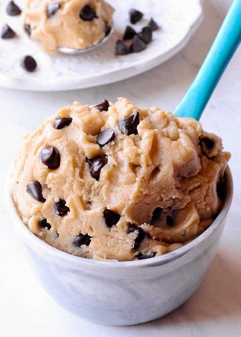 Edible Cookie Dough Cookie Dough No Eggs, Edible Cookie Dough Recipe For One, Egg Desserts, Egg Free Cookie Dough, Cookie Dough For One, Soft Chocolate Chip Cookies Recipe, Edible Chocolate Chip Cookie Dough, Eggless Cookie Dough, Cookie Dough Ingredients