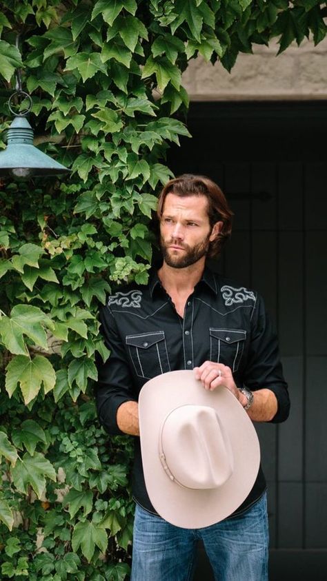 Jared Padalecki Walker, Tall Dark And Handsome, Dark And Handsome, Walker Texas Rangers, Texas Ranger, Jensen Ackles Jared Padalecki, Winchester Supernatural, Winchester Boys, Supernatural Sam