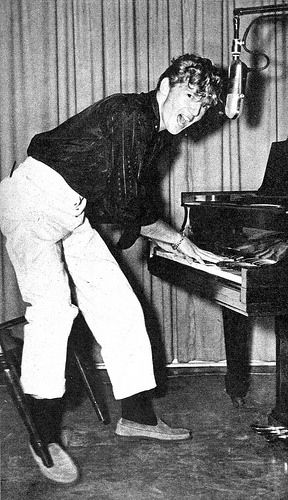 jerry lee lewis 1958 | Flickr - Photo Sharing! 50s Rock And Roll, 50s Music, Jerry Lee, Jerry Lee Lewis, Jerry Lewis, Chuck Berry, Rock N Roll Music, Rock N’roll, Rock Legends