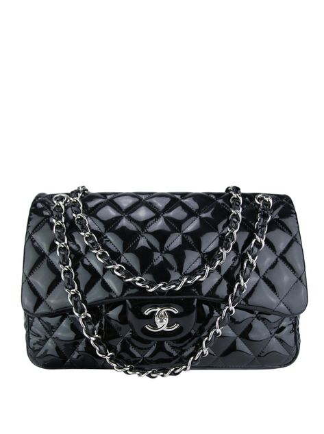 Bolsa Chanel Double Flap Verniz Preta original confeccionada em couro com verniz. Possui acabamento matelassê, uma alça em corrente que pode ser usada como alça dupla, três compartimentos internos, três bolsos internos, um bolso externo e fecho por dispositivio giratório com monograma da marca.     Seminova, em ótimo estado de conservação. Apresenta marquinhas e manchinhas de uso no verniz, ferragens riscadinhas e parte interna com sinais de uso e risquinhos. Chanel Double Flap, Perfect Bag, Chanel Classic, Chanel, Shoulder Bag, Handbags, Lace