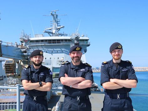 Type 23 Frigate, Sea Cadets, Us Submarines, Royal Navy Officer, Air Traffic Control, Open Ocean, Dream Future, Royal Marines, Men In Uniform