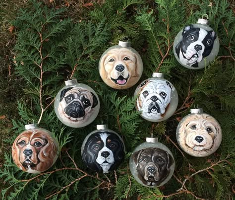 Hand Painted Pet Ornaments, Pet Portrait Ornaments, Pet Ornaments Diy, Dog Ornaments Diy, Dog Ornaments Christmas, Christmas Ball Ideas, Christmas Ornaments 2022, Pet Christmas Ornaments, Portrait Ornaments