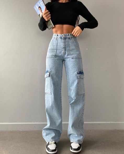 Stylish Images, Outfit Elegantes, Outfits Con Jeans, Mode Zara, Jeans Outfit Women, Cargo Pants Outfit, Easy Trendy Outfits, Simple Trendy Outfits, Women Cargos