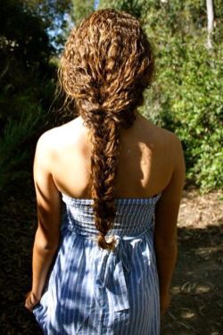 Braid, curly hair Curly Hair Fishtail Braid, Curly Fishtail Braid, Loose Curly Braid, Fishtail Braid Curly Hair, Curly Hair Plaits, Curly Plaits, Braid With Curly Hair, Curly Hair Braid, Curly Hairdos