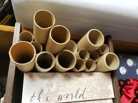 Vinyl Tube Crafts, Plastic Tubes Ideas, Heavy Duty Cardboard Tubes Repurposed, Cardboard Tube Crafts For Adults, Cardboard Tubes Repurposed, Crystal Light Containers, Celebration Box, Cardboard Rolls, How To Make Christmas Tree