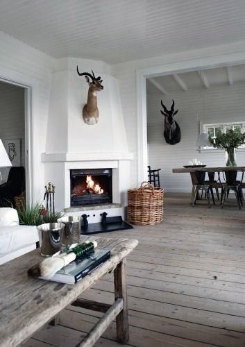 Top 70 Best Corner Fireplace Designs - Angled Interior Ideas Corner Fireplace Living Room, Fireplace Interior, Fixer Upper House, Fireplace Designs, New Victorian, Casa Country, Corner Fireplace, Home Fireplace, Living Room With Fireplace