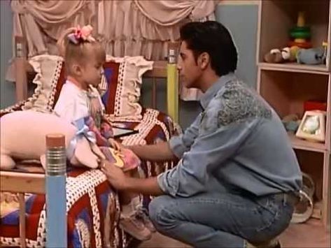 I remember crying when I first saw this episode of Uncle Jesse saying goodbye to Michelle - he was moving out. Awww <3 Niece Aesthetic, Full House Tv Show, Danny Tanner, Stephanie Tanner, Blog Headlines, Tan House, Zack Morris, Michelle Tanner, Uncle Jesse