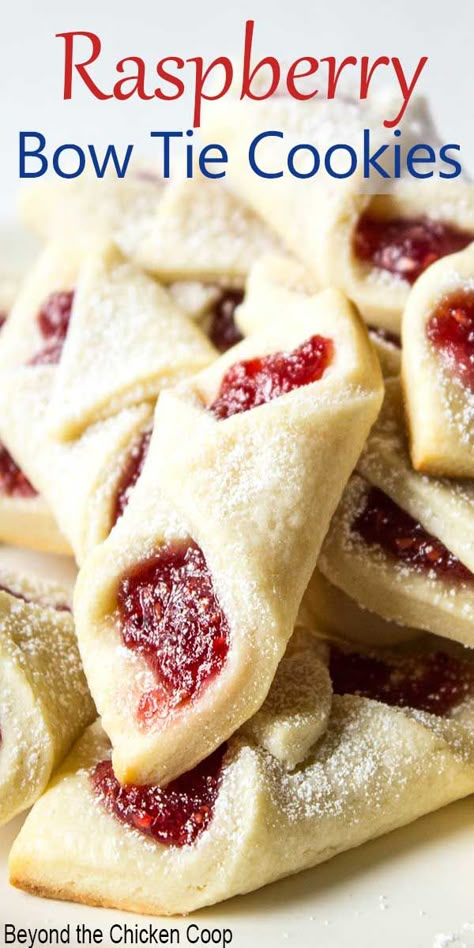 Kolache Cookie Recipe, Kolachy Cookies, Kolaczki Cookies Recipe, Kolaczki Cookies, Bow Tie Cookies, Brownie Vegan, Cookie Recipes Holiday, Christmas Cookie Recipes Holiday, Raspberry Cookies