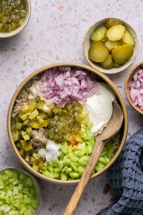 Get your taste buds ready and whip together this easy-to-make Dill Pickle Chicken Salad. It's absolutely packed with flavor and perfect for enjoying on bread, in a wrap, on a salad, or with your favorite chips! Dill Pickle Chicken Salad Greek Yogurt, Dill Pickle Chicken Salad, Dill Pickle Pasta Salad, Greek Yogurt Chicken Salad, Dill Pickle Chips, Chicken Salad Recipe Easy, Healthy Chicken Salad, Filling Snacks, Chicken Salad Sandwich