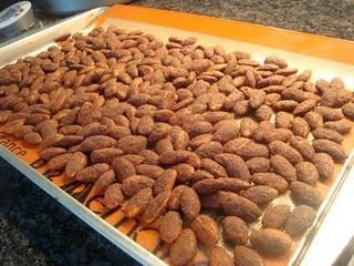 Keto Sweets, Low Carb Low Sugar, Paleo Treats, Elimination Diet, Diet Foods, Low Carb Bread, Trim Healthy Mama, Chocolate Craving, Roasted Almonds