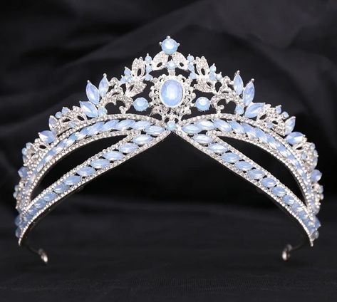 Blue Crown Aesthetic, Royal Blue Crown, Blue Tiara, Crown Aesthetic, Headpiece Diy, Beautiful Tiaras, Blue Crown, Headpiece Jewelry, Diamond Tiara