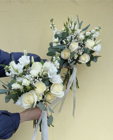 Eustoma Wedding, White Wedding Bouquets, Cairns, Wedding Bouquet, White Wedding, Bouquets, Wedding Flowers, Flowers, White