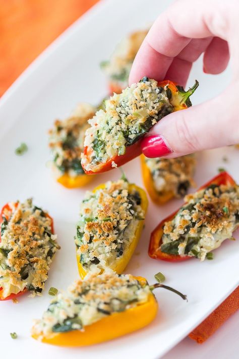 Spinach Artichoke Stuffed Mini Peppers - Healthy Appetizer Ideas Small Sandwiches, Artichoke Stuffed, Tiny Bites, Summer Appetizers Easy, Mini Peppers, Stuffed Peppers Healthy, Healthy Appetizer, Stuffed Mini Peppers, Appetizer Ideas