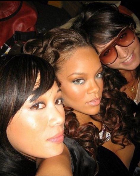 Young Rihanna, Rihanna Instagram, Rihanna Street Style, Rihanna Riri, Good Girl Gone Bad, Bad Gal, Rihanna Fenty, Pop Star, Female Artists