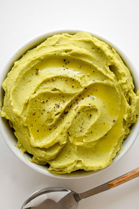 Split Pea Purée! Ultra creamy and tender 2-ingredient puréed split peas. Green Pea Puree Recipes, Yellow Split Peas Recipes Vegan, Split Yellow Peas, Split Pea Recipes, Yellow Split Pea Fava, Pea Puree, Green Split Peas, Yellow Split Peas, Fish Recipes Baked