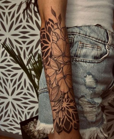 Western Tattoos Ideas, Western Floral Tattoo, Geometric Tattoo Sleeve Designs, Floral Back Tattoos, Tattoo Sleeve Filler, Tattoo Filler, Western Tattoos, Elbow Tattoos, Floral Tattoo Sleeve