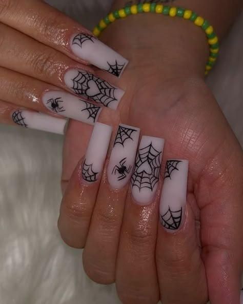 Mexican Heritage Month Nails, Nails With Dates On Them, Black Spider Nail Design, Spider Web Nails Black, Halloween Nails White Base, Nails No Design Just Color, Alternative Fall Nails, Halloween Easy Nail Designs, Anuel Aa Nails Design