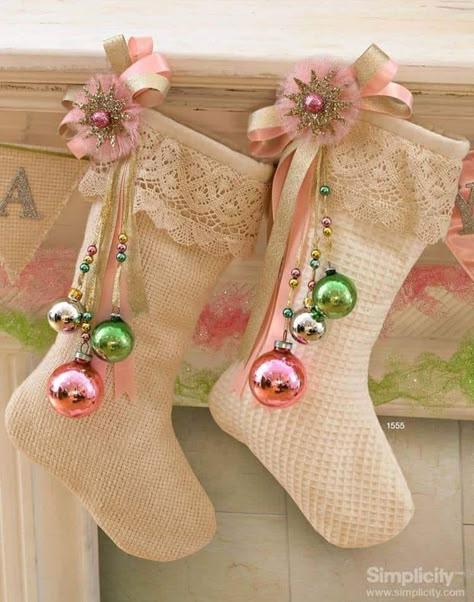 30 Stunning Christmas stocking ideas for stylish interiors Shabby Chic Christmas Stockings, Shabby Chic Weihnachten, Shabby Chic Christmas Decorations, Christmas Stocking Ideas, Chic Christmas Decor, Dreaming Of A Pink Christmas, Stocking Ideas, A Pink Christmas, Shabby Christmas