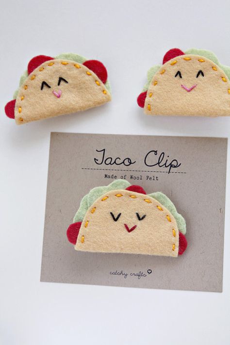 Felt Taco, Taco Love, Taco Shell, Felt Hair Accessories, Felt Crafts Christmas, Hair Clips Diy, Felt Hair Clips, Taco Stuffed Shells, Baby Hair Clips